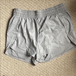 Athleta running shorts 4in